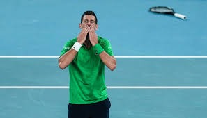 详解棒球规则中的“非法投球”细微判定